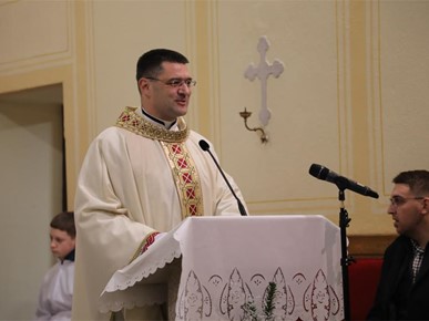 /A/2025/12/[UŽIVO] Povratak relikvija bl Alojzija Stepinca u Zagreb i zatvaranje Jubilejske godineNovi direktorij/251228 Zatvaranje Jubilejske godine - misa u Krašiću (4).jpeg